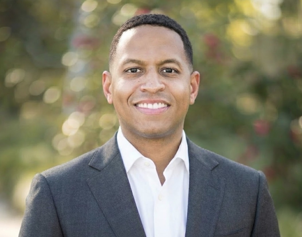 Aaron V. Smith, Ph.D. headshot